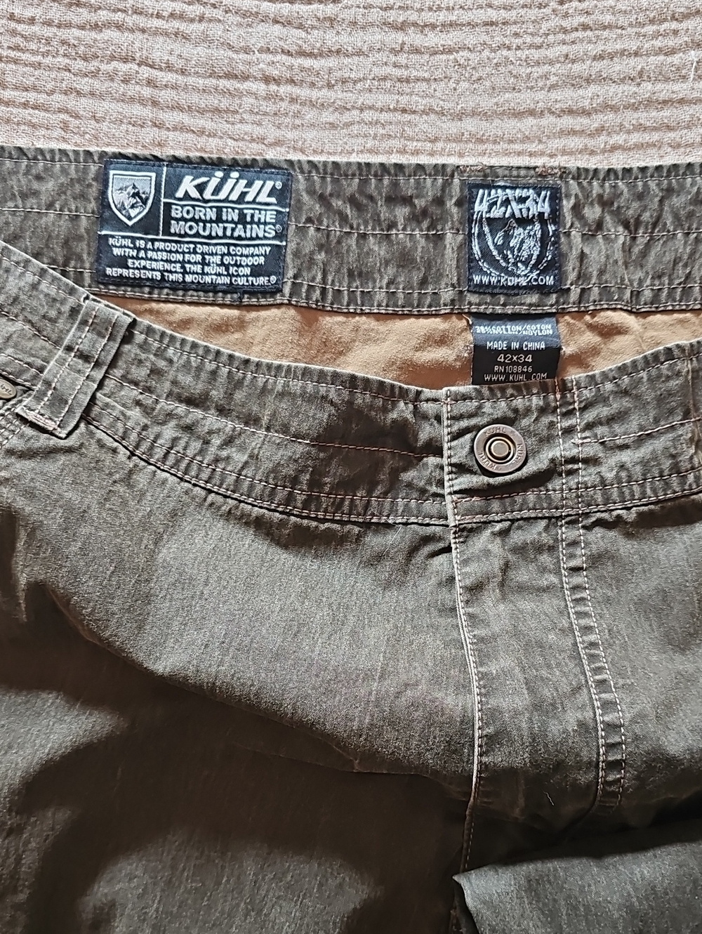 Kuhl Men's Cargo Pants in Olive Green